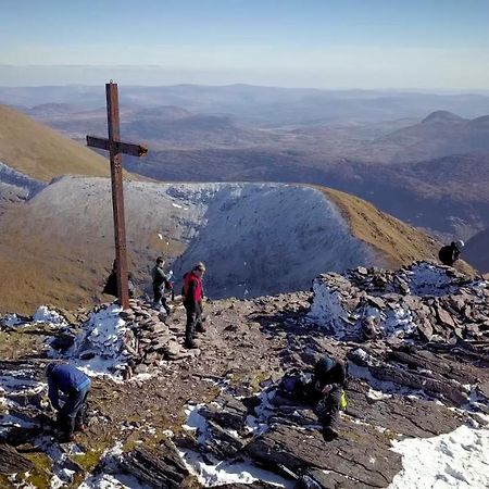 Climbers Inn Glencar ภายนอก รูปภาพ