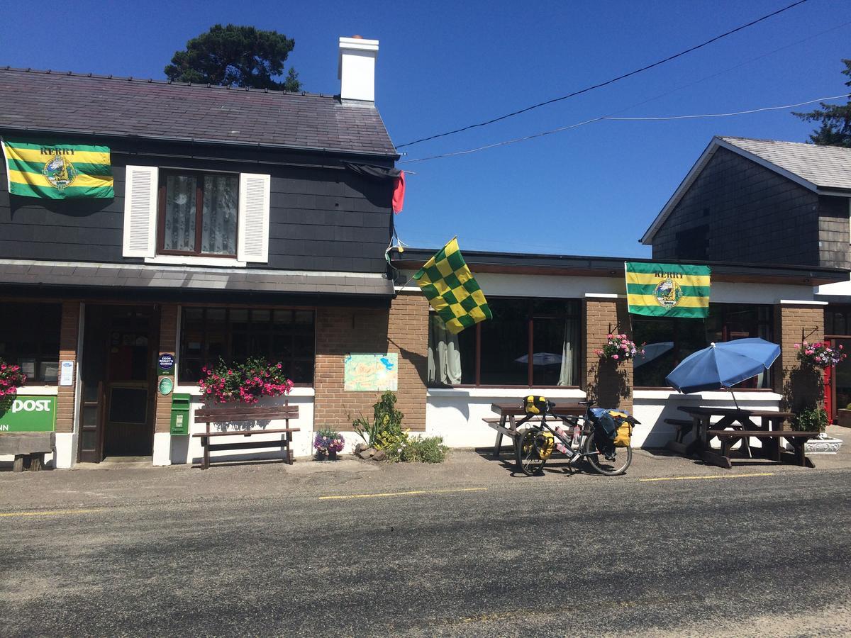 Climbers Inn Glencar ภายนอก รูปภาพ